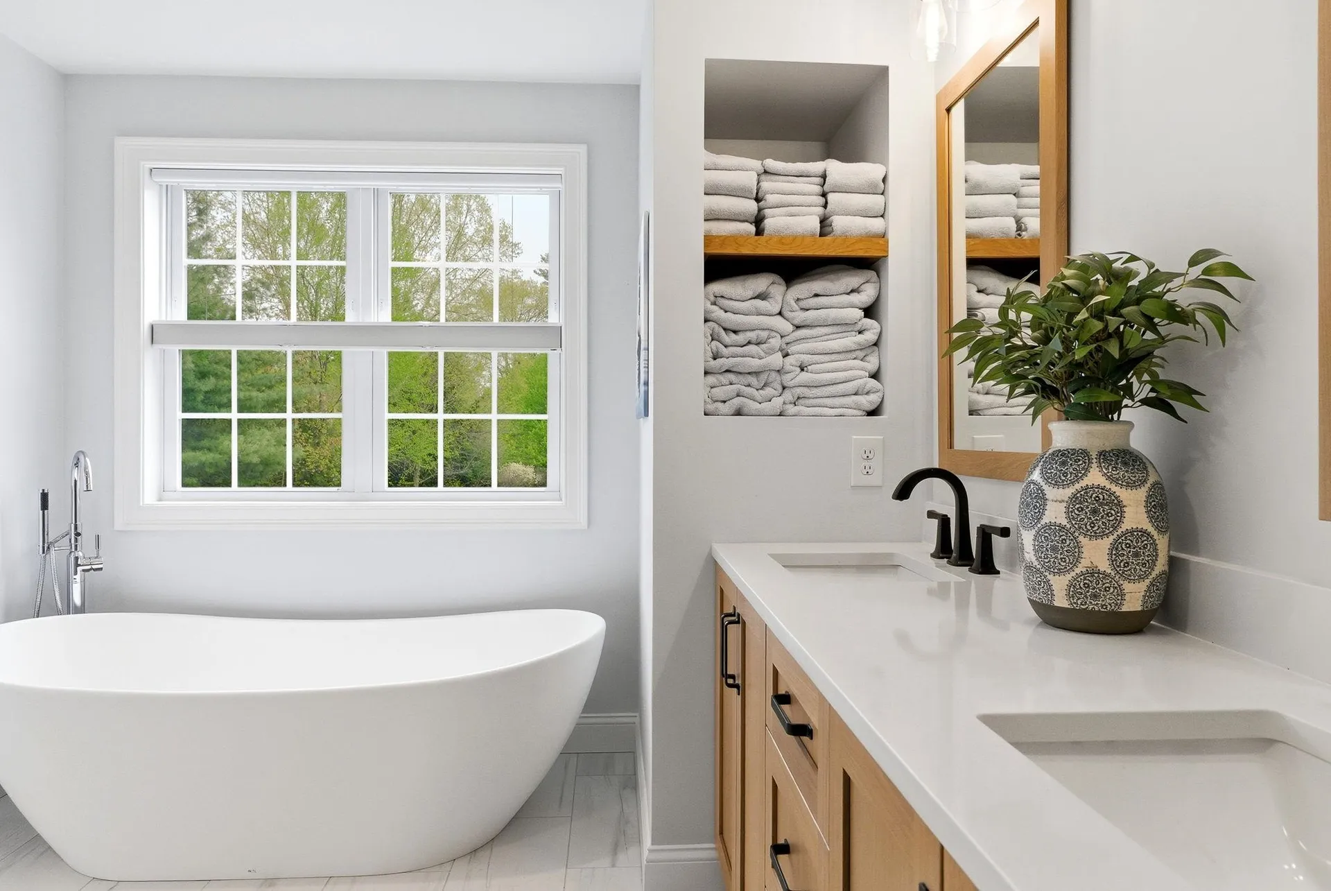 28 Greenvale Drive Stratham NH 03885