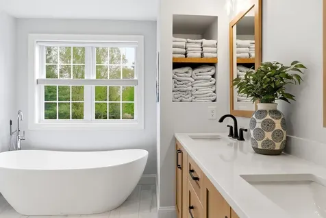28 Greenvale Drive Stratham NH 03885