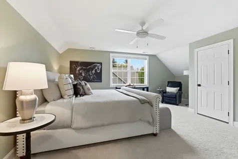 28 Greenvale Drive Stratham NH 03885