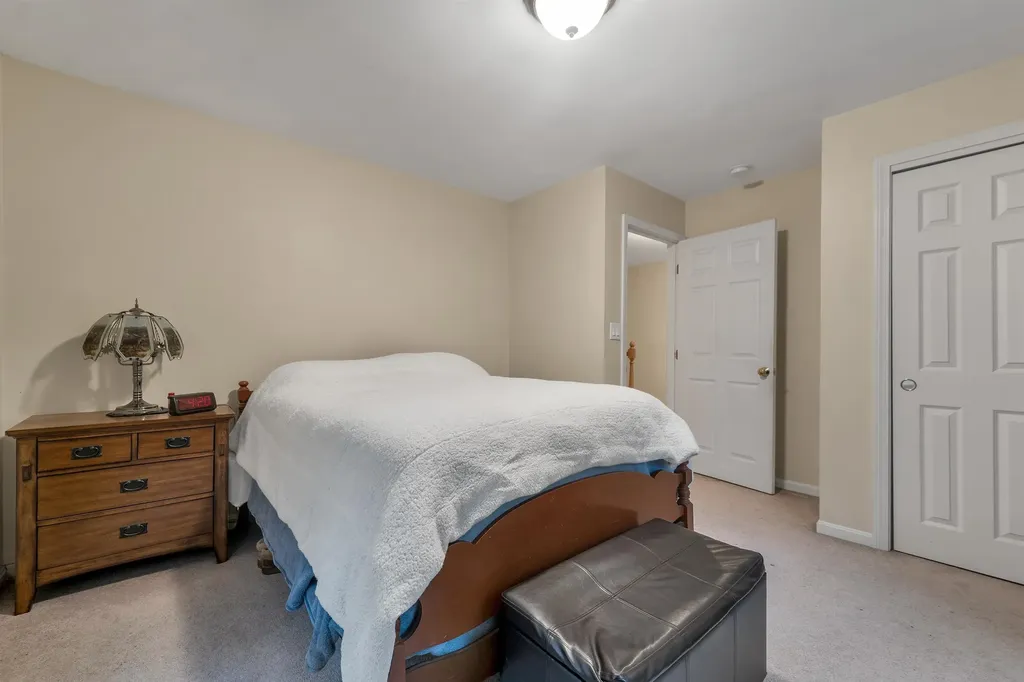 48 Deer Run Lane Gilford NH 03249