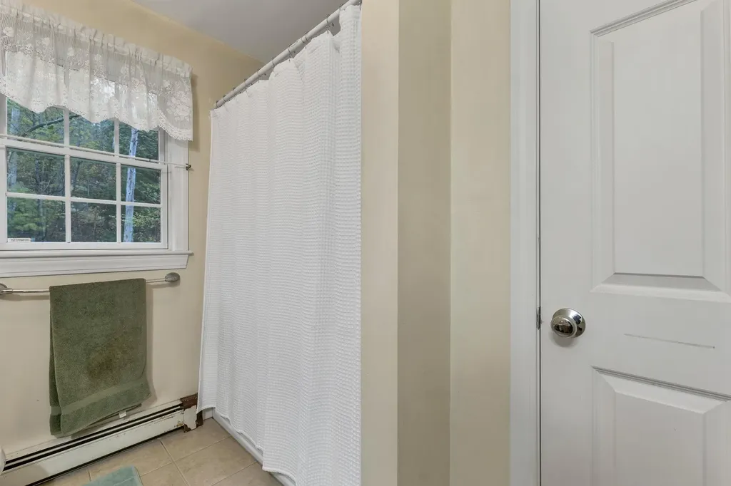 48 Deer Run Lane Gilford NH 03249