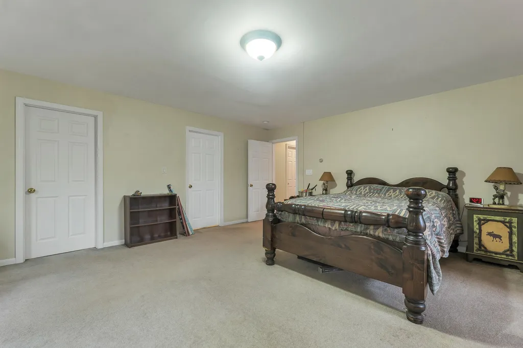 48 Deer Run Lane Gilford NH 03249