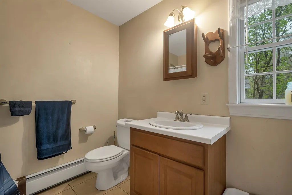 48 Deer Run Lane Gilford NH 03249