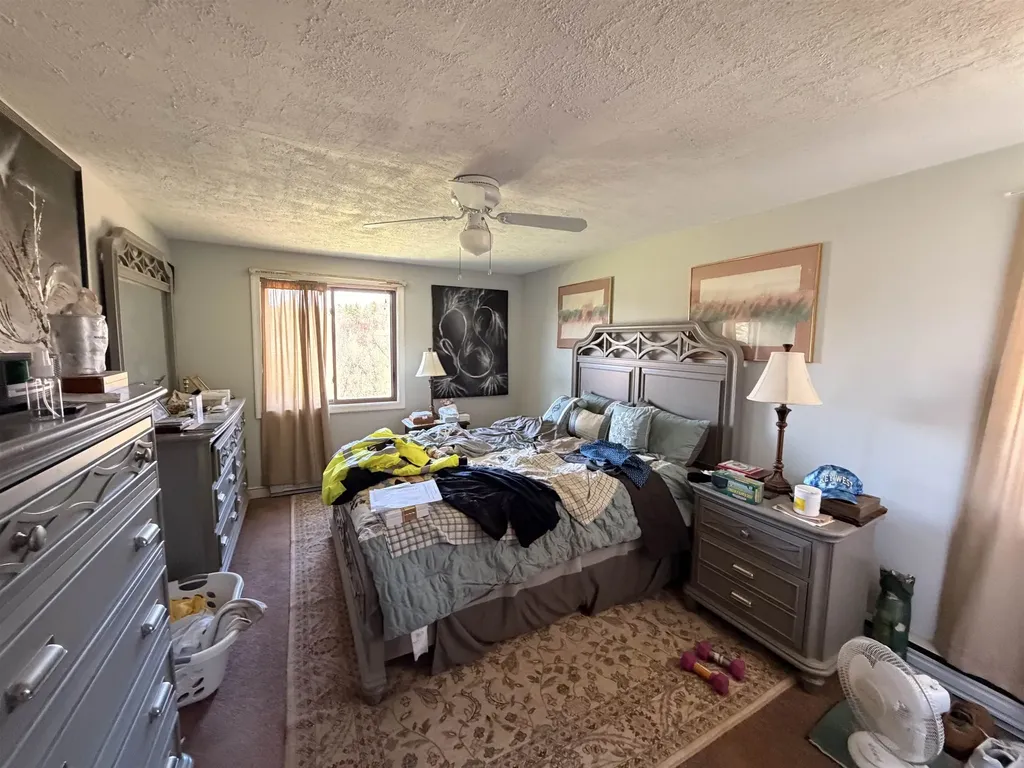 20 Pendleton Lane Londonderry NH 03053