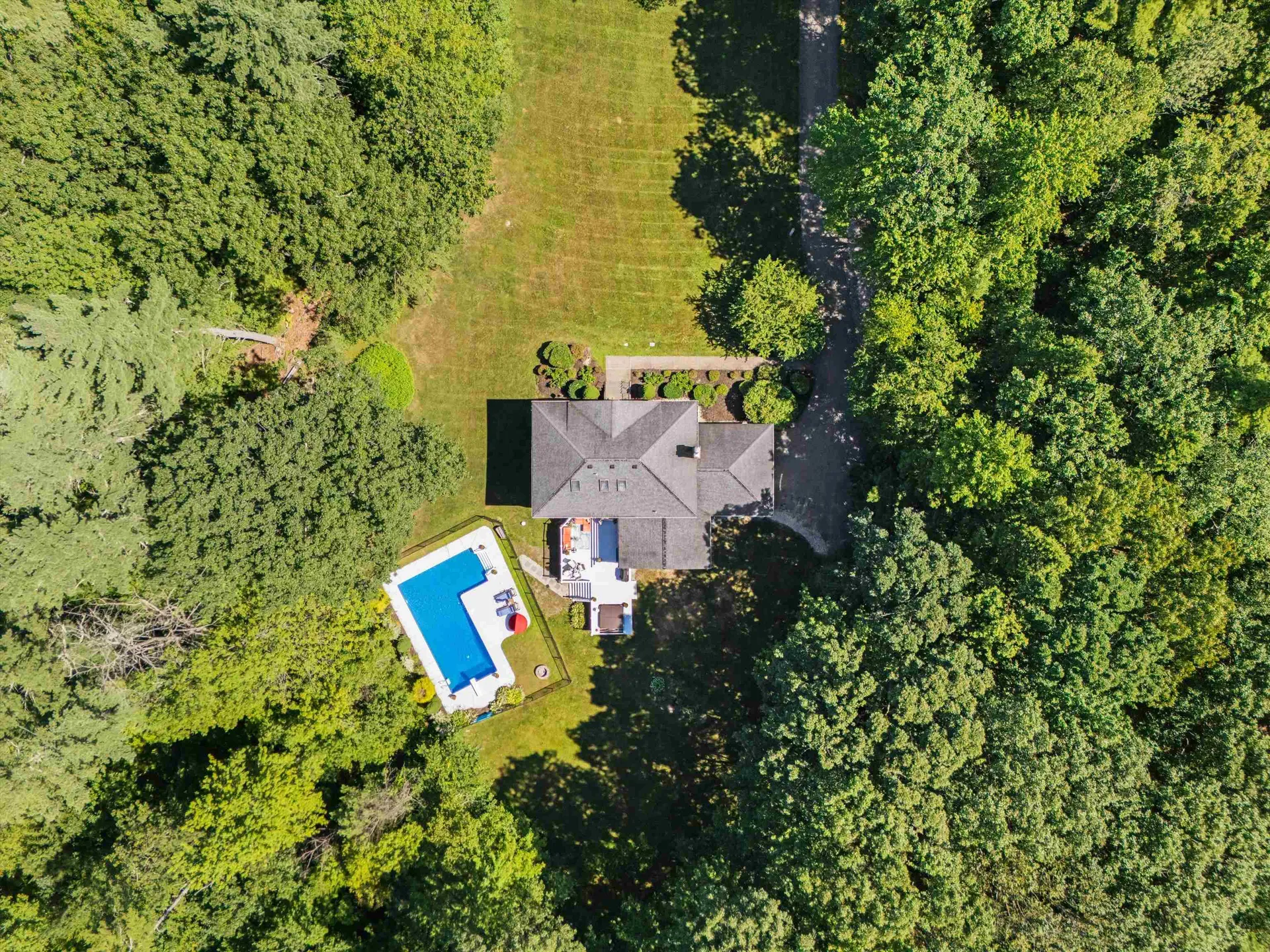 55 Page Lane Hampstead NH 03841