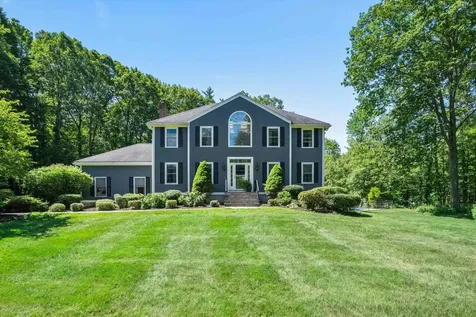 55 Page Lane Hampstead NH 03841