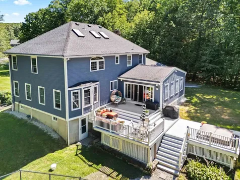 55 Page Lane Hampstead NH 03841