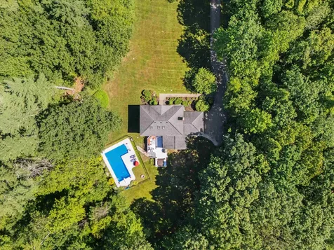 55 Page Lane Hampstead NH 03841