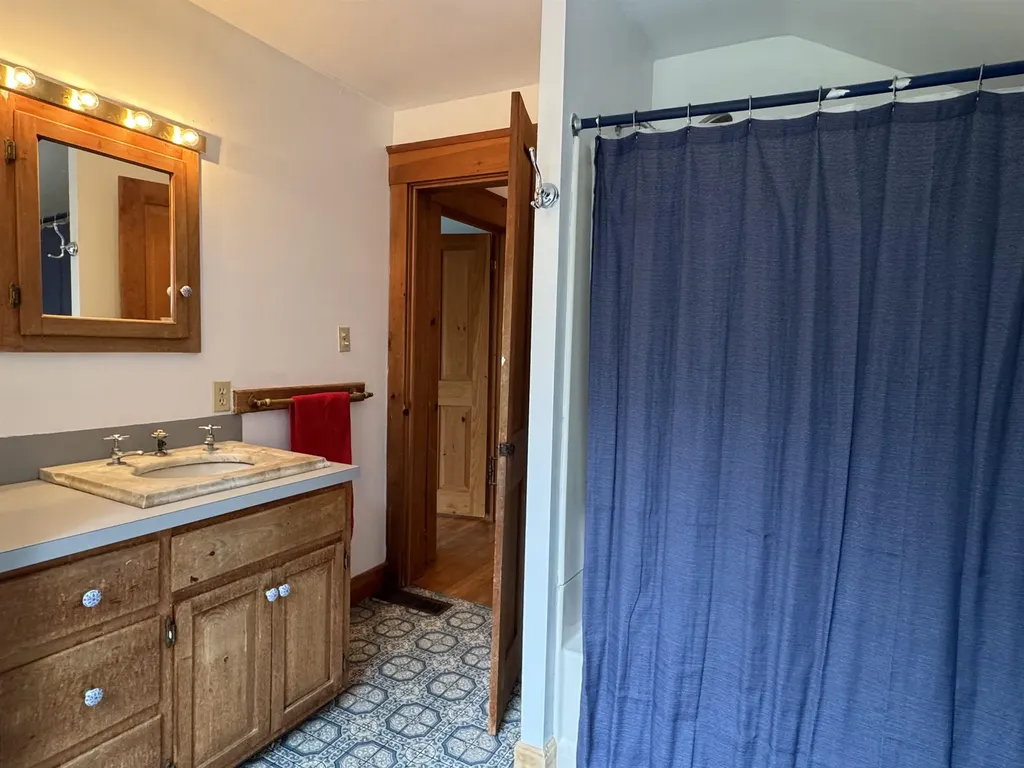 57 Summit Road Plymouth NH 03264