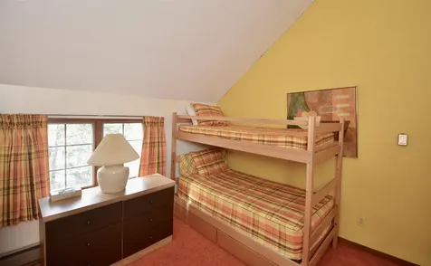 12 Old Spring Drive Grantham NH 03753