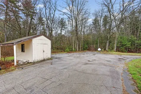414 Fremont Road Chester NH 03036