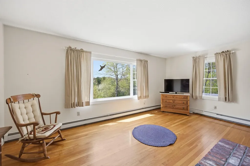 67 Breezy Hill Road Bradford NH 03221