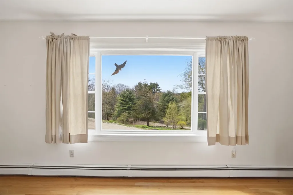 67 Breezy Hill Road Bradford NH 03221