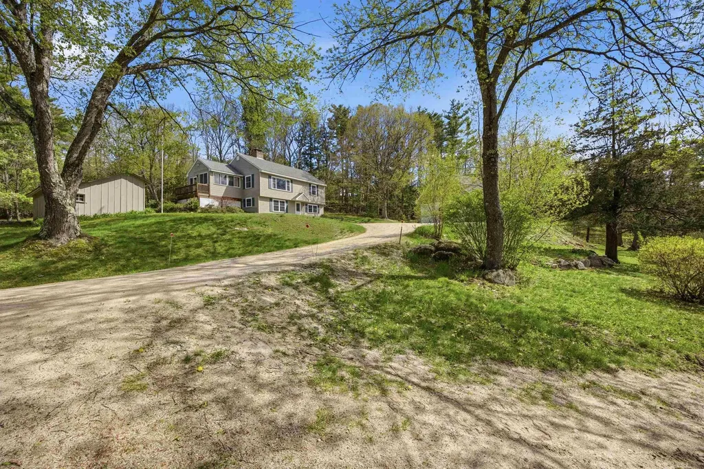 67 Breezy Hill Road Bradford NH 03221