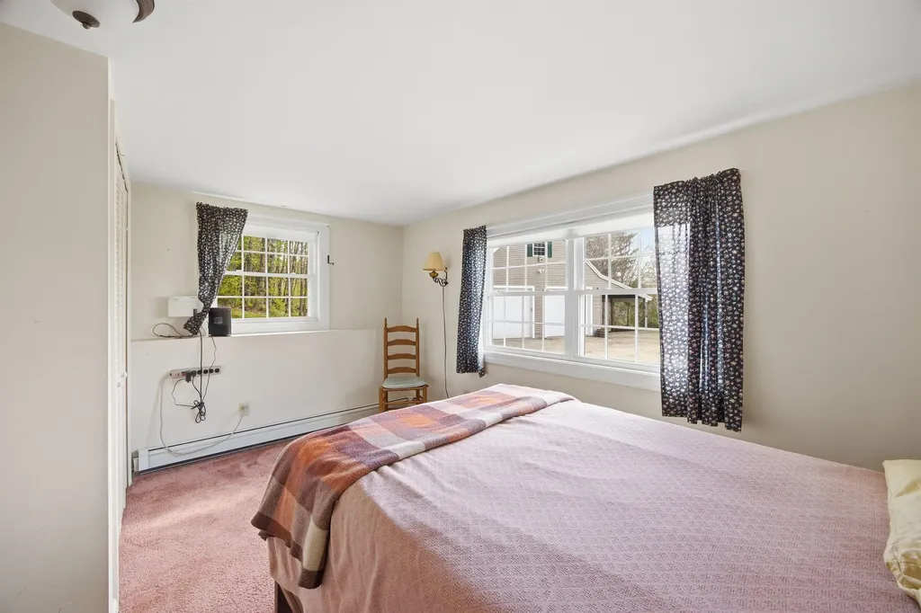 67 Breezy Hill Road Bradford NH 03221