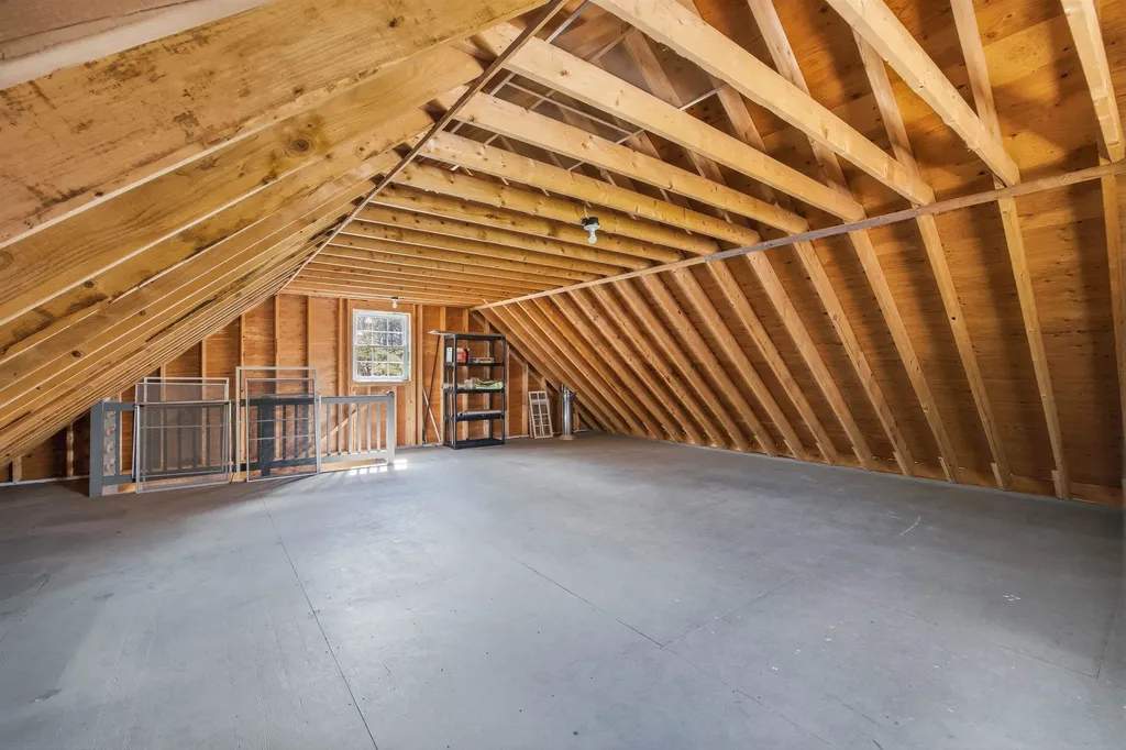 67 Breezy Hill Road Bradford NH 03221