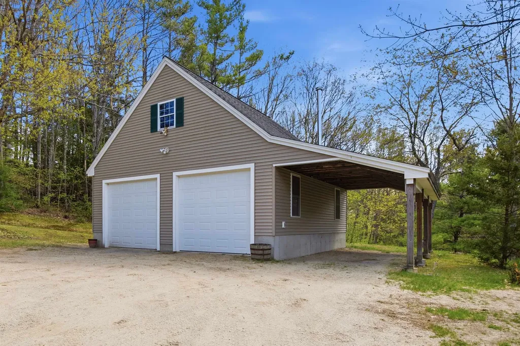 67 Breezy Hill Road Bradford NH 03221