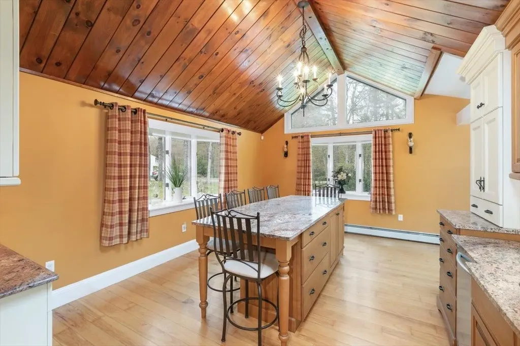 149 Pheasant Run Drive Chester NH 03036