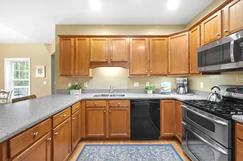 9 Tarleton Lane Amherst NH 03031