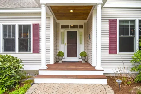 9 Tarleton Lane Amherst NH 03031