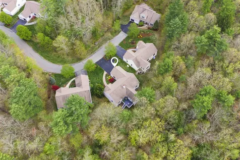 9 Tarleton Lane Amherst NH 03031