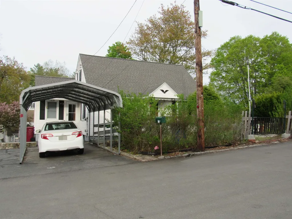 21 Barbara Street Lowell MA 01854