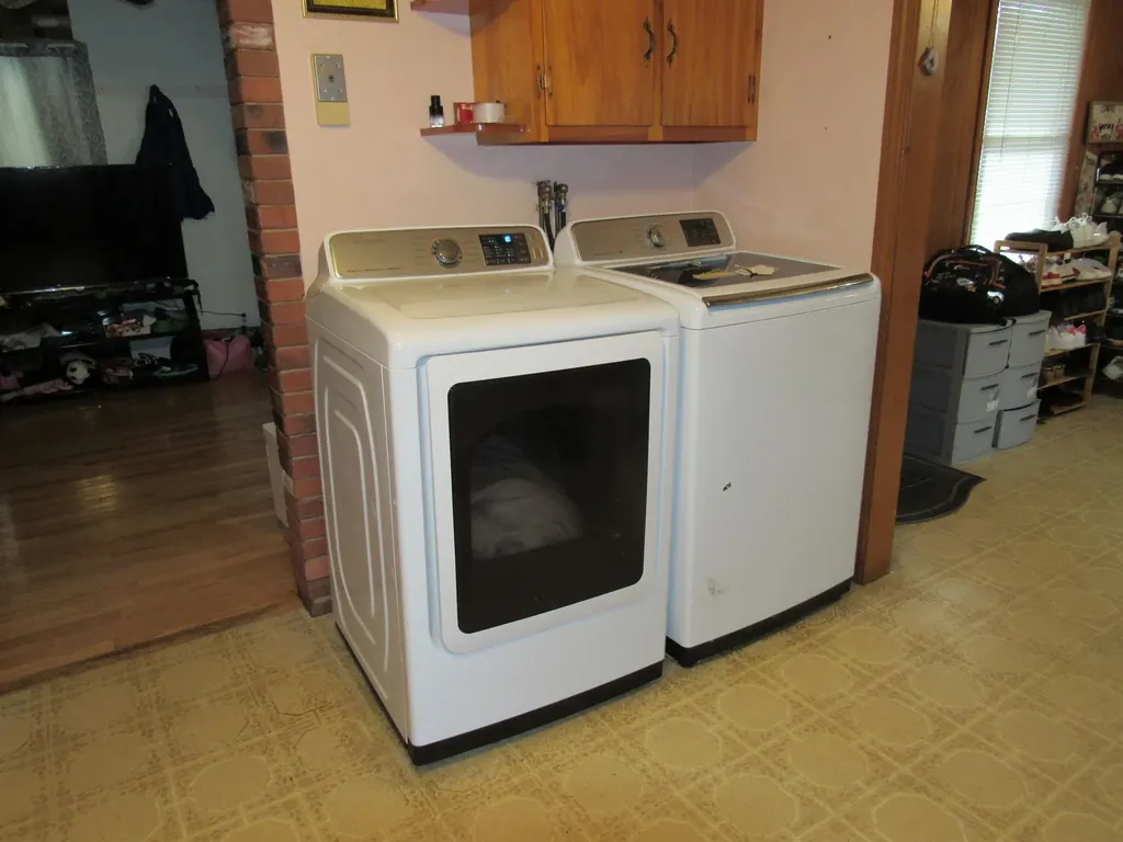 21 Barbara Street Lowell MA 01854