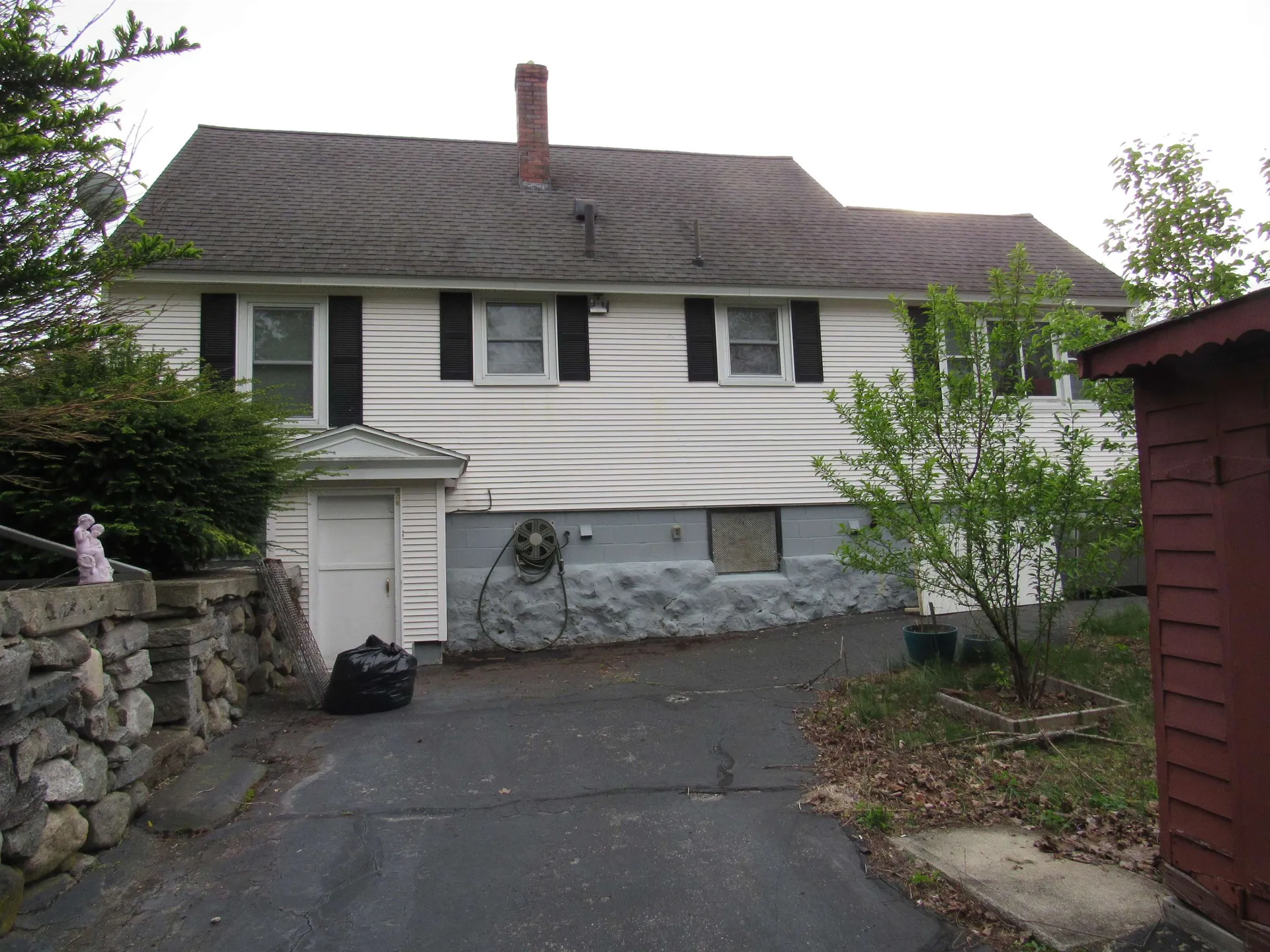 21 Barbara Street Lowell MA 01854