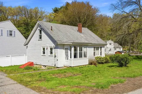 154 Oneida Street Manchester NH 03102