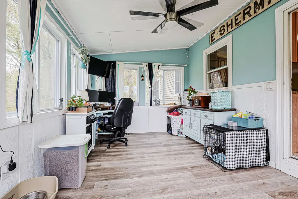 80 Hovey Road Londonderry NH 03053
