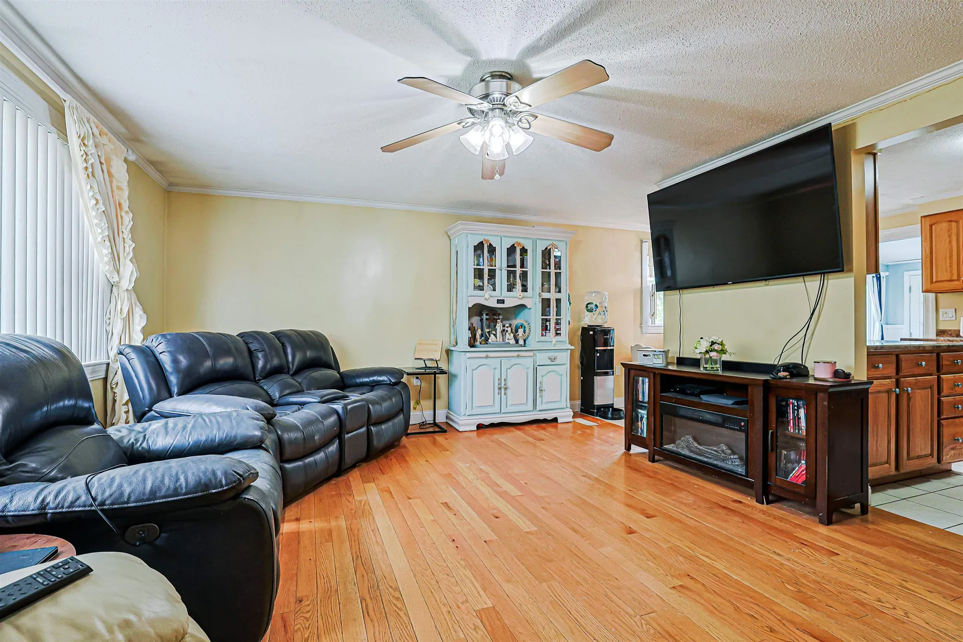 80 Hovey Road Londonderry NH 03053