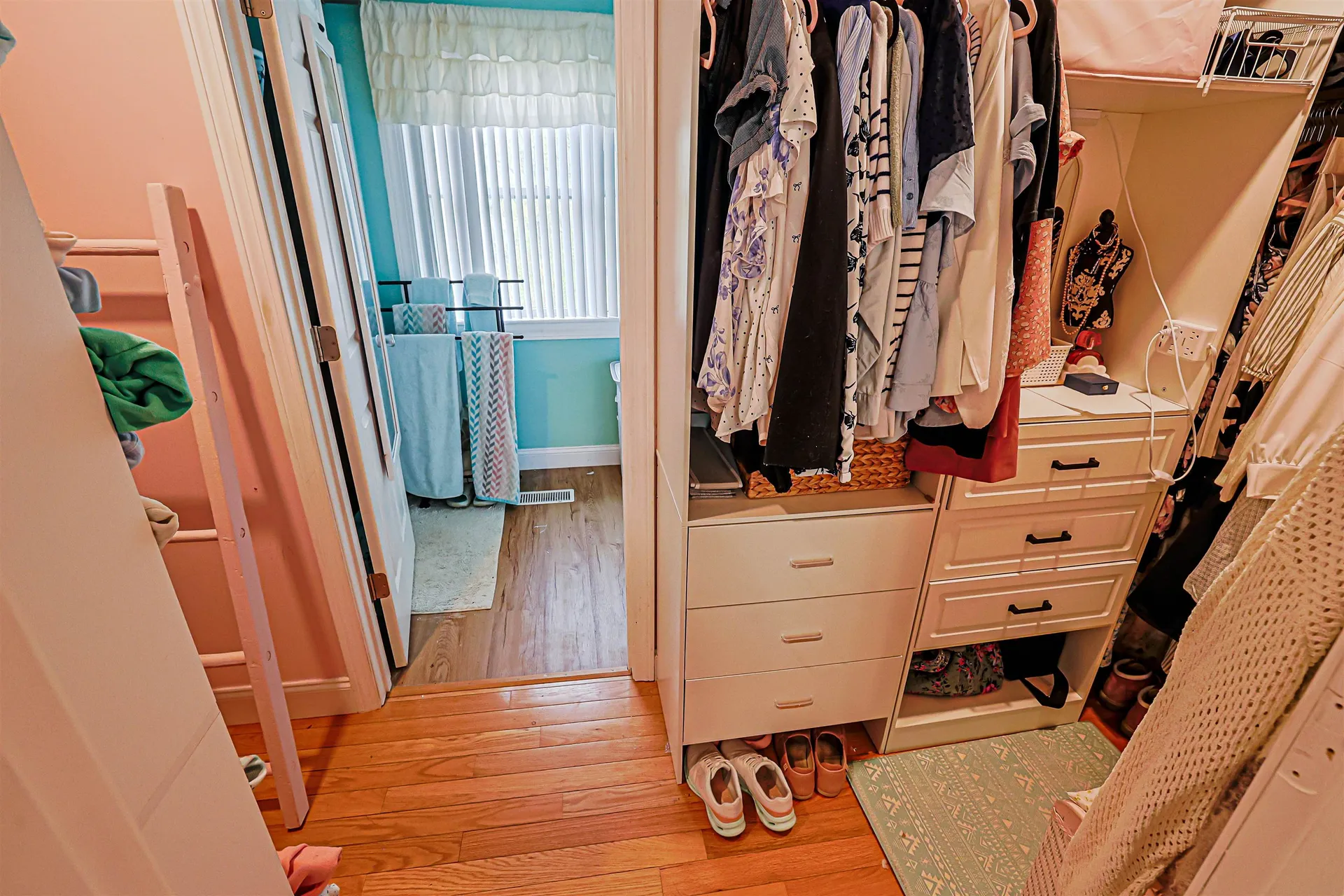 80 Hovey Road Londonderry NH 03053