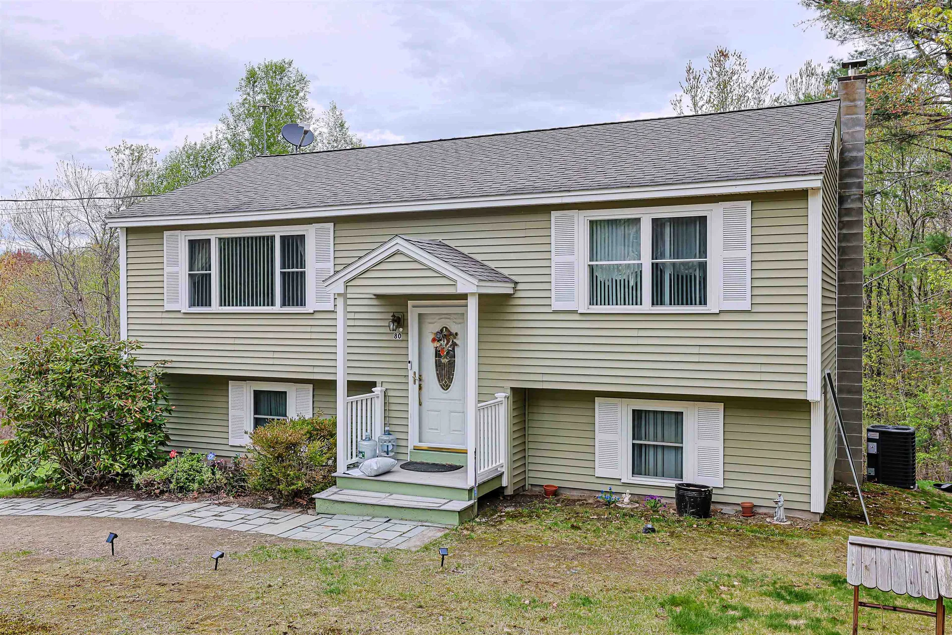80 Hovey Road Londonderry NH 03053