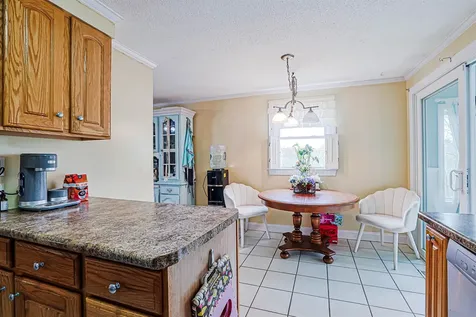 80 Hovey Road Londonderry NH 03053