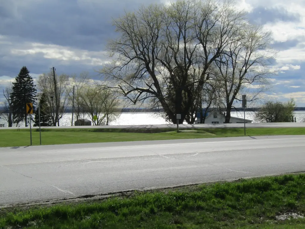 89 South Main Street Alburgh VT 05440