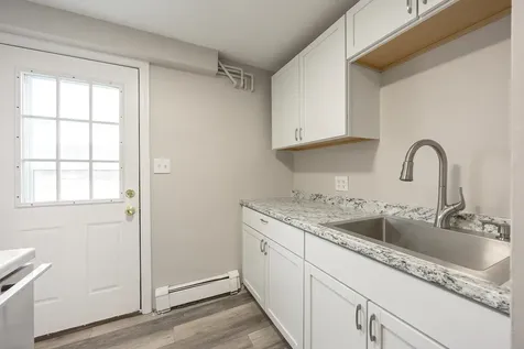 22 Smith Street Pittsfield NH 03263