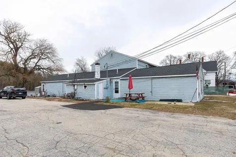22 Smith Street Pittsfield NH 03263