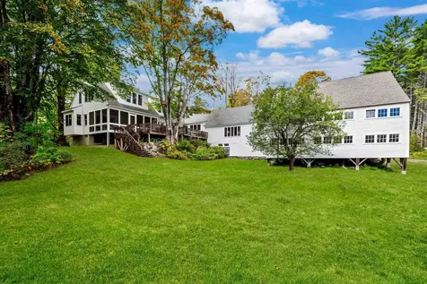 736 Pleasant Street New London NH 03257