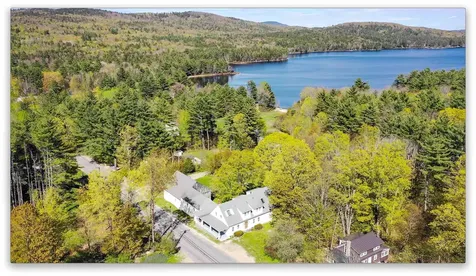 736 Pleasant Street New London NH 03257