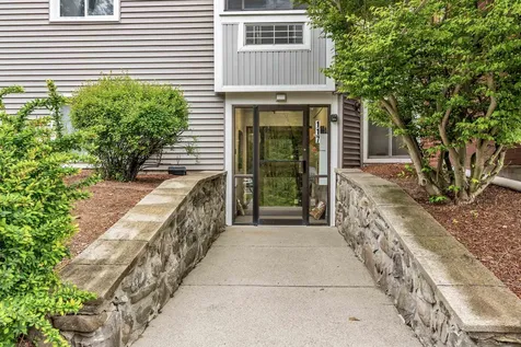117 Cluff Crossing Salem NH 03079