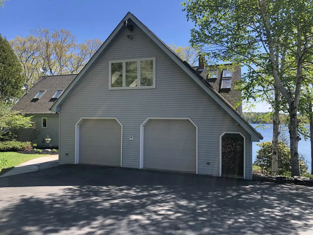 2 Blue Heron Lane Deerfield NH 03037