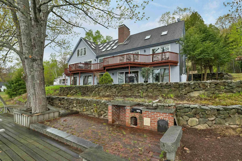 2 Blue Heron Lane Deerfield NH 03037