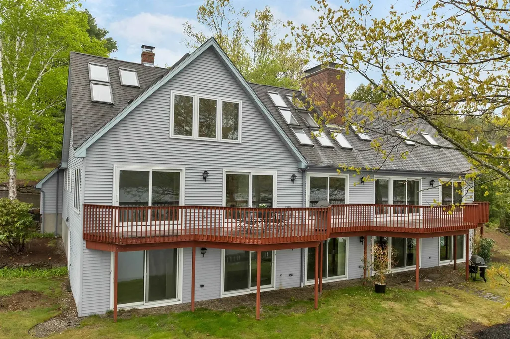 2 Blue Heron Lane Deerfield NH 03037