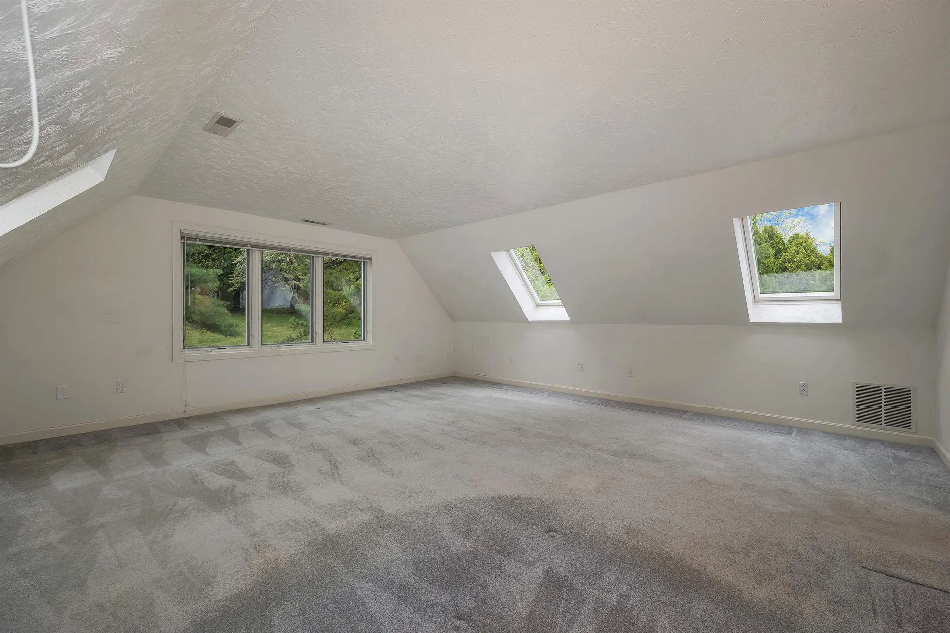 2 Blue Heron Lane Deerfield NH 03037