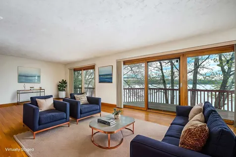2 Blue Heron Lane Deerfield NH 03037