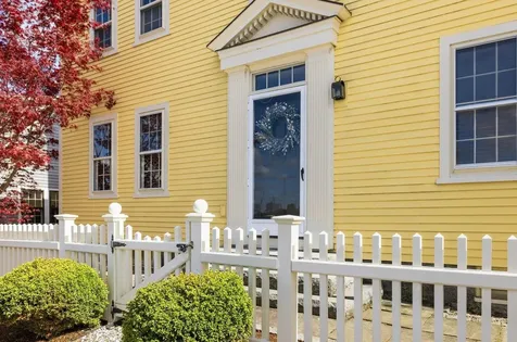 244 New Castle Avenue Portsmouth NH 03801