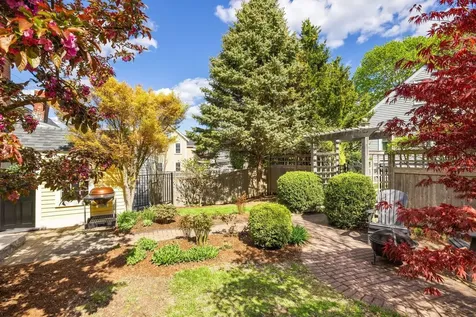 244 New Castle Avenue Portsmouth NH 03801