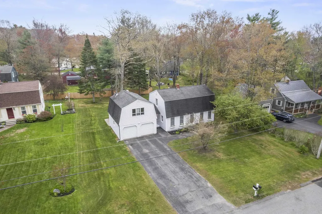 35 Buttonwood Road South Berwick ME 03908