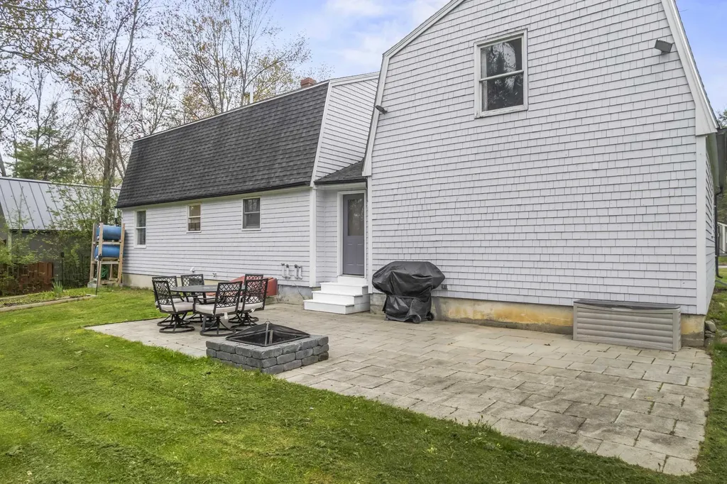35 Buttonwood Road South Berwick ME 03908