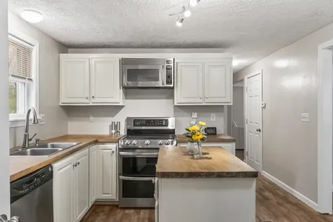 35 Buttonwood Road South Berwick ME 03908